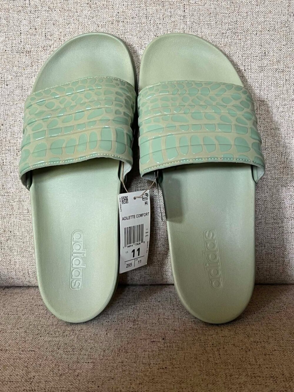 Adidas Adilette Comfort Slides "Halo Green" Size M/11